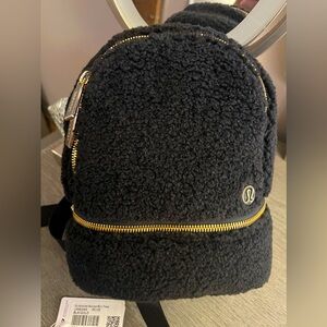 NWT Lululemon City Adventure Backpack Micro Fleece